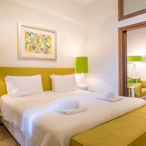 Belle Etage Suite Sea View